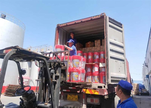 金雪馳高品質(zhì)潤(rùn)滑油“潤(rùn)”動(dòng)中亞市場(chǎng)